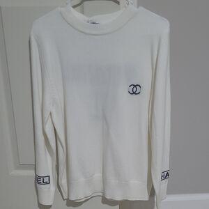 CHANEL White Crew Neck Sweater with Logo Accents